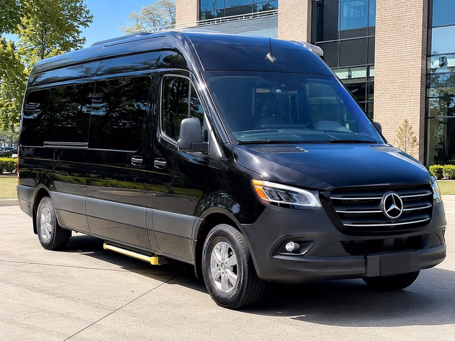 norfolk hospital and campus shuttle bus rentals