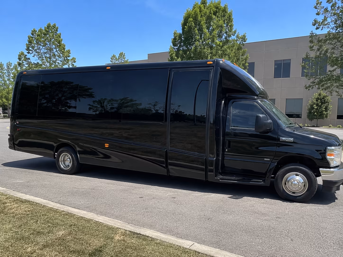 norfolk military ball ceremony and veterans group transportation